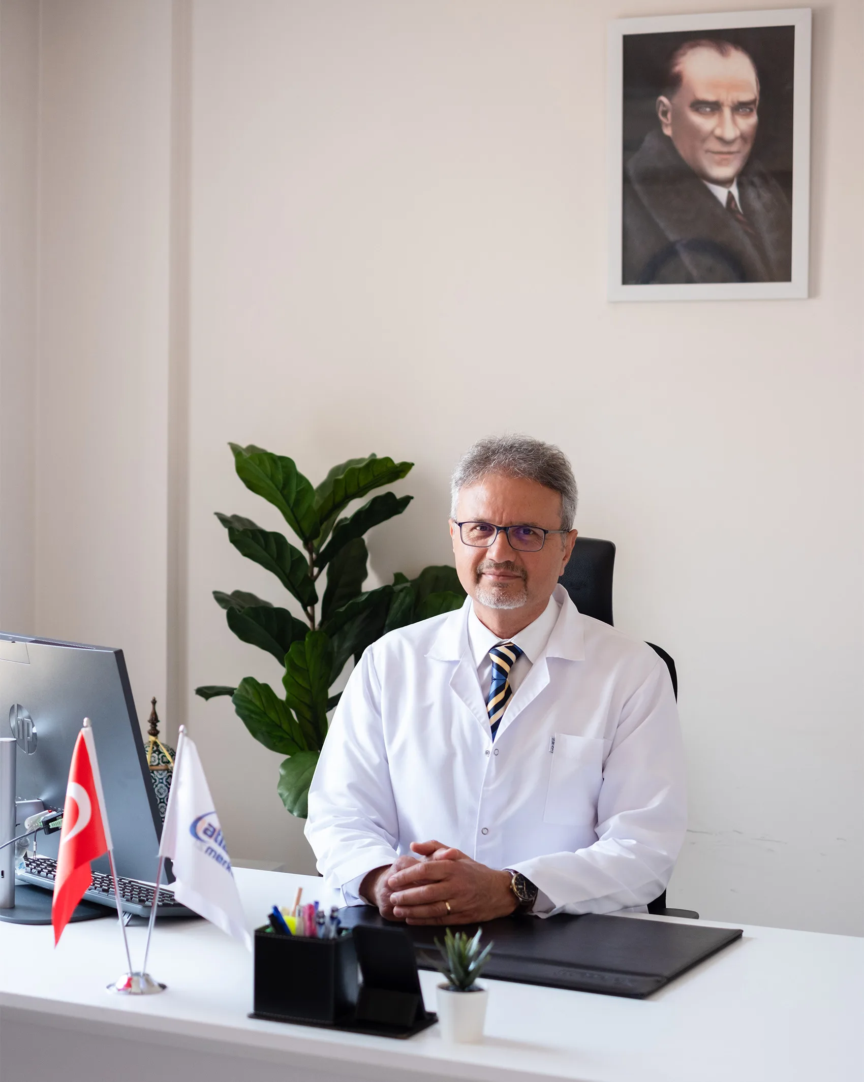 Op. Dr. Hakan Topçu — Göz Hastalıkları