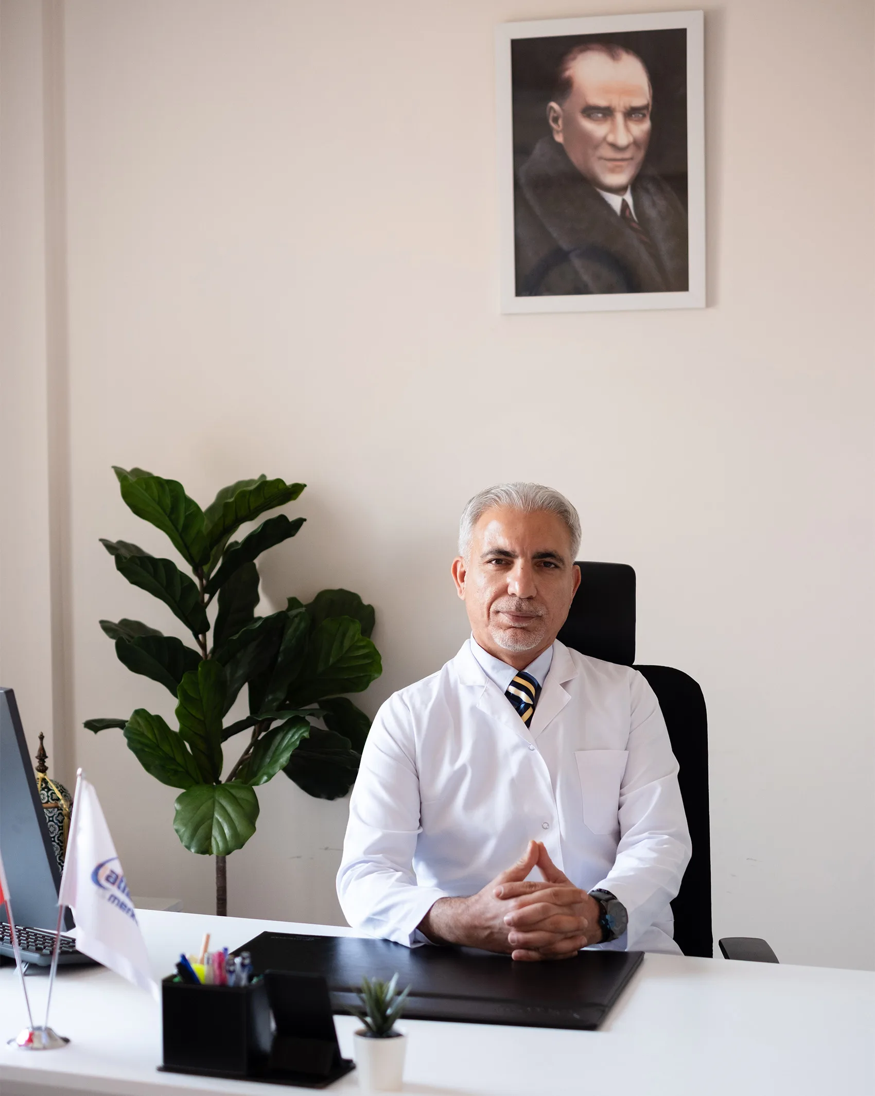 Op. Dr. Seçkin Aykaş — Göz Hastalıkları